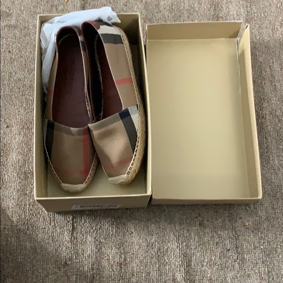 Burberry espadrilles - Picture 2 of 5